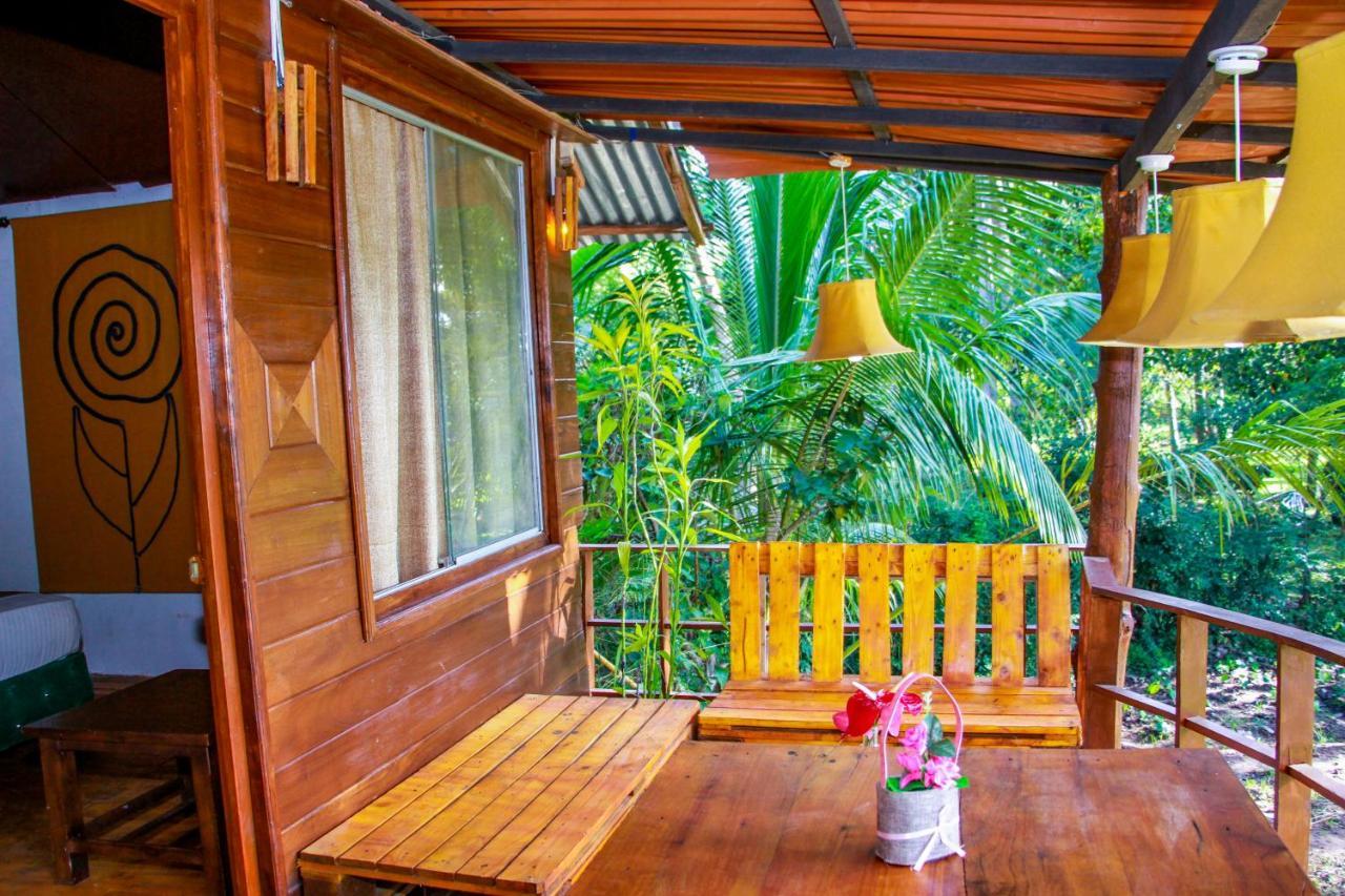 Experience The Comforts Of An Amazing Treehouse Σιγκιρίγια Εξωτερικό φωτογραφία